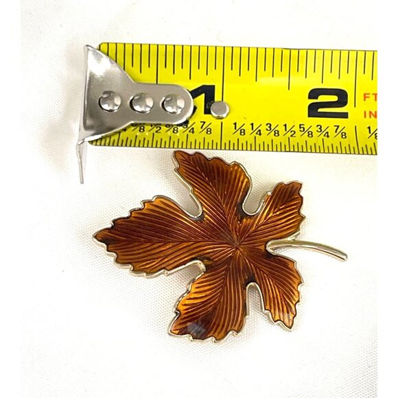 Vintage Brown Enamel Maple Leaf Brooch Pin Gold Tone Metal Elegant Fall Jewelry - Picture 6 of 6